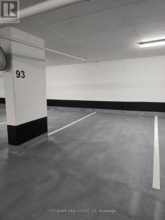 Building Photo - 30 Elm Dr W