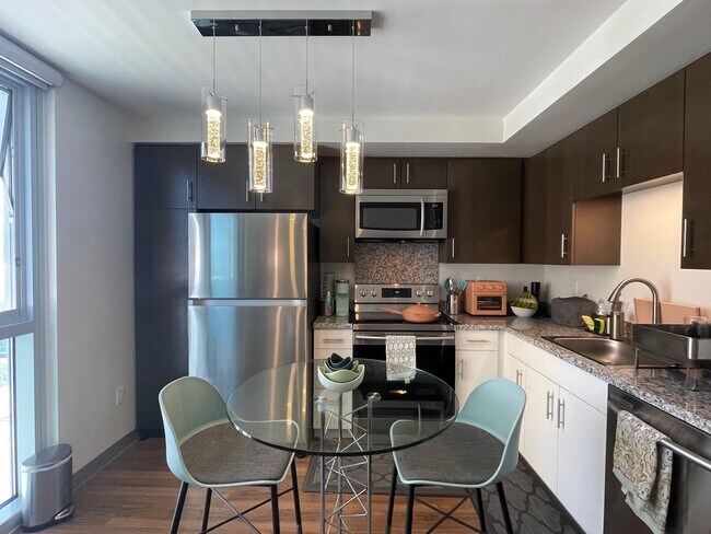 Foto del edificio - 988 Halekauwila St