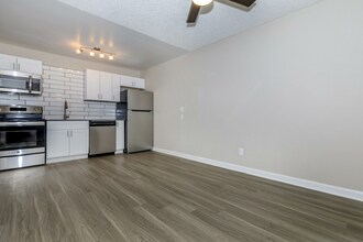 Dining Area - Artisan at Downtown Chandler