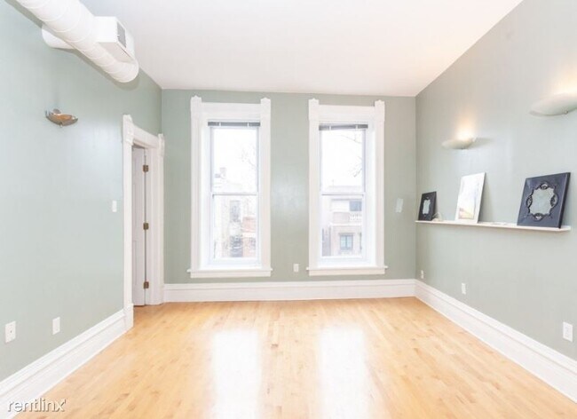 Building Photo - 2 br, 1 bath Apartment - 64 Tower Rd