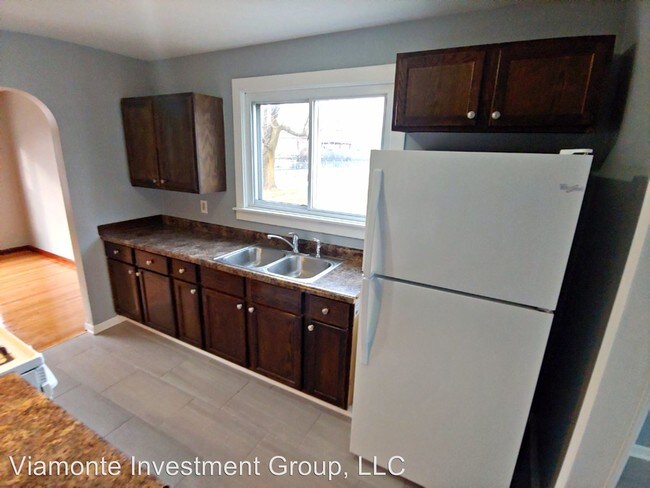Foto del edificio - 3 br, 1 bath House - 14027 S. Mackinaw Ave.
