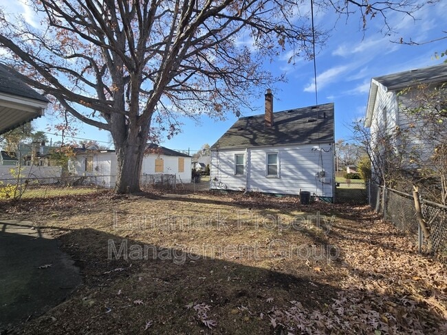 Building Photo - 19960 Wisconsin St