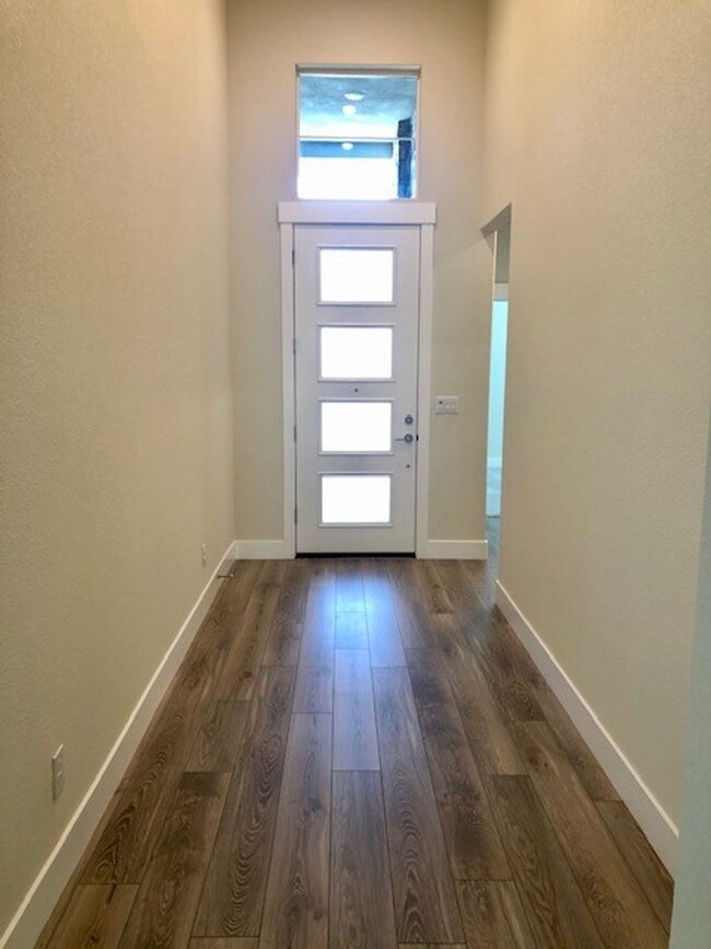 Foto del edificio - Beautiful 3-Bedroom Home in Russell Ranch ...
