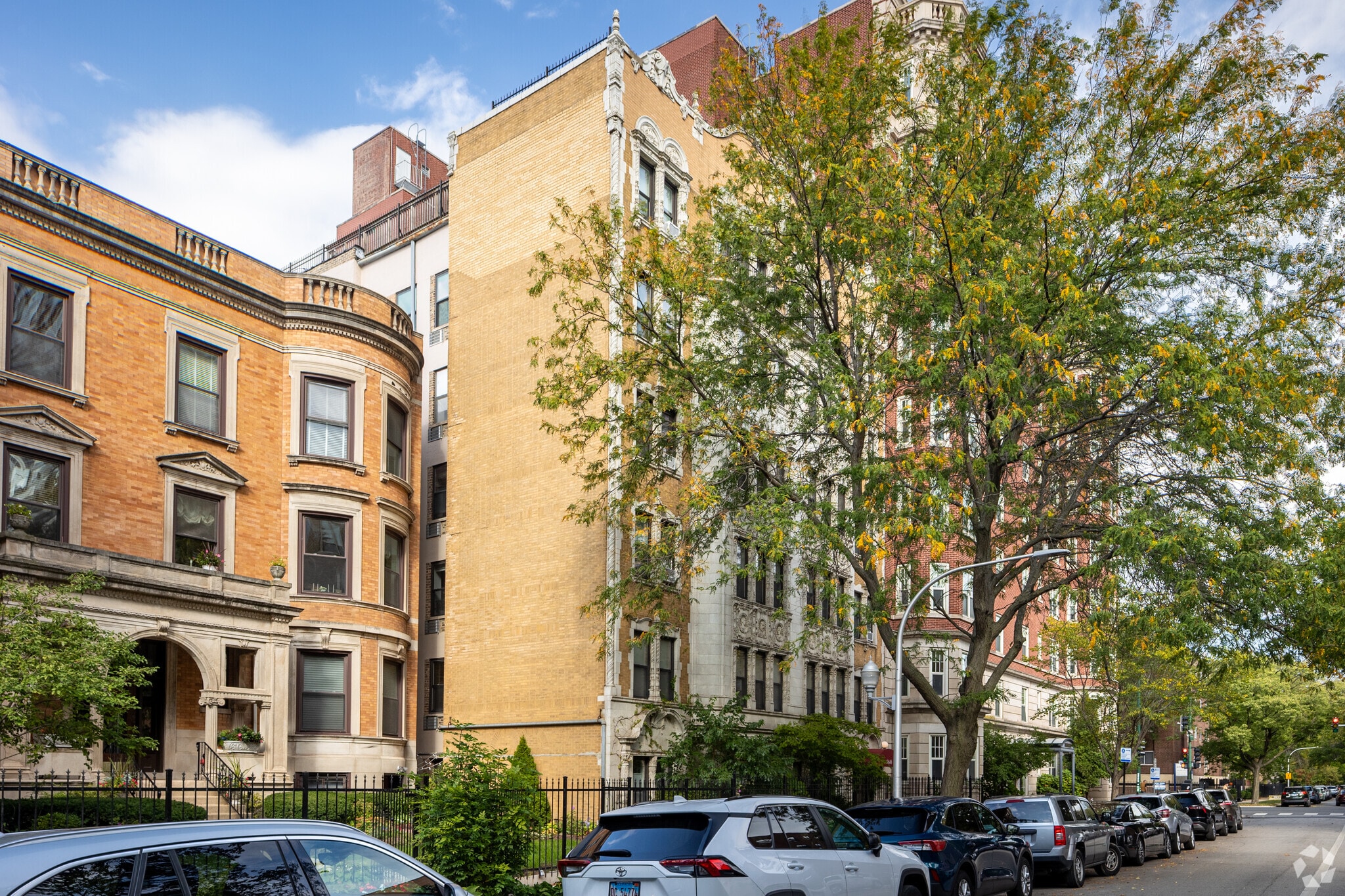 Kenmore Court Condominiums