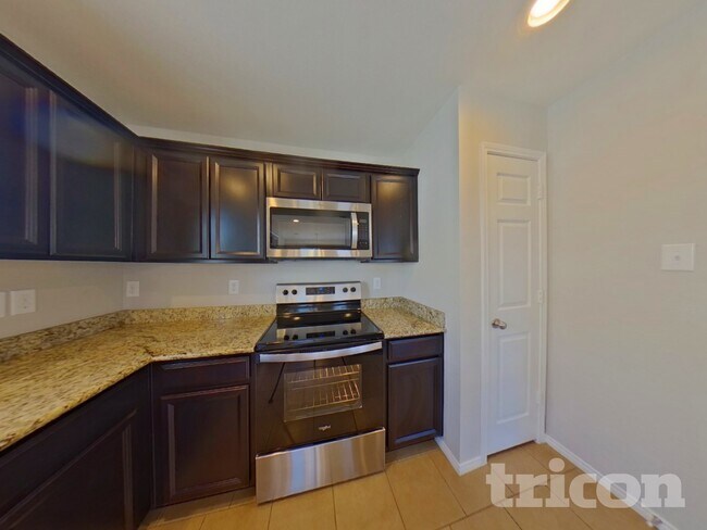 Foto del edificio - 9921 Amosite Dr