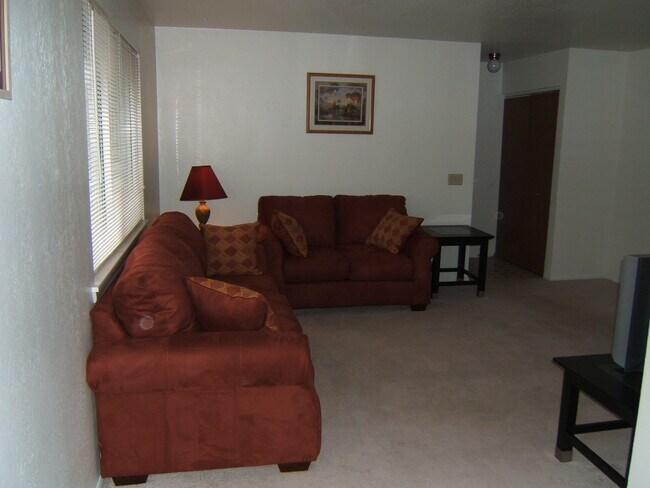 Foto del edificio - 328 Fredregill Rd