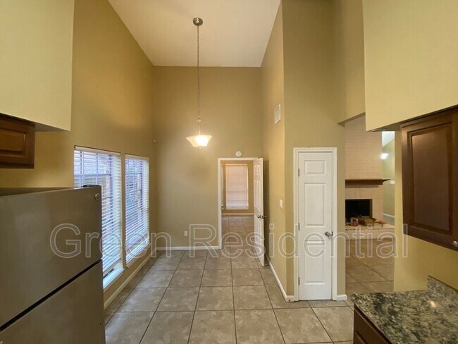 Foto del edificio - 17510 Mapletrail Dr