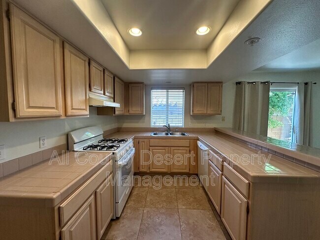 Foto del edificio - 44520 San Rafael Ave