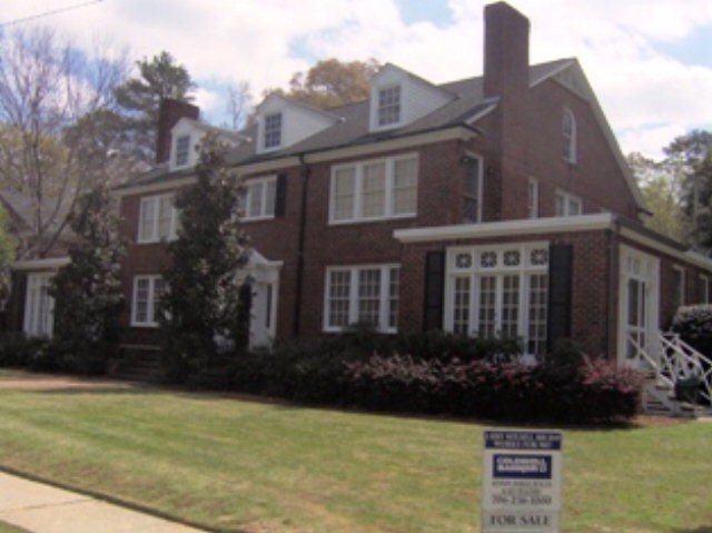 Foto principal - 1600 Boulevard St