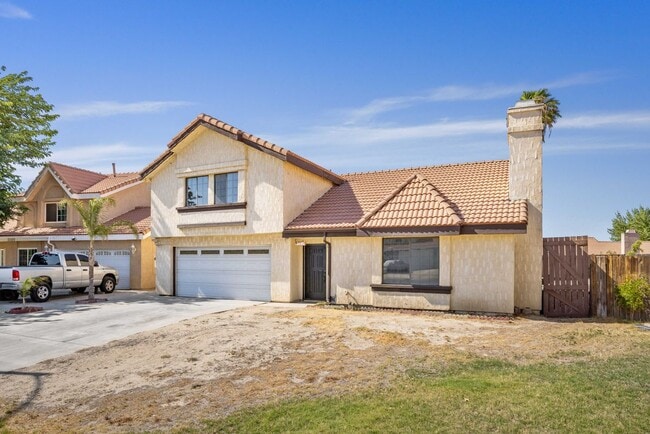 Building Photo - 5135 Pacifica Ave