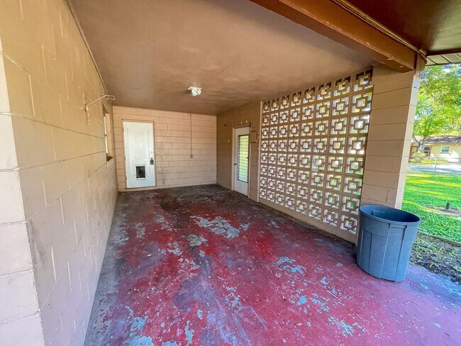 Foto del edificio - Charming 3 Bedroom, 2 Bathroom Home in the...