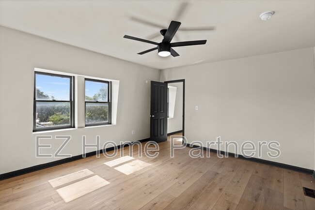 Foto del edificio - 2319 Indiana Ave