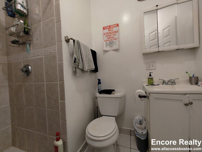 Foto del edificio - 161 Endicott St