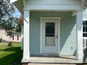 Building Photo - 1836 10th St