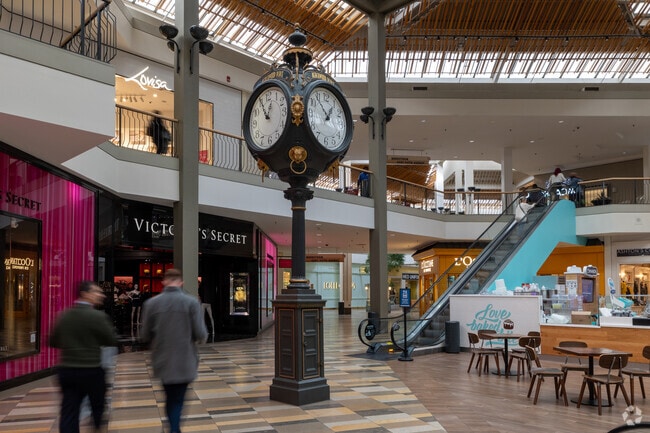 Patrons explore shops and restaurants amongst the ornate architecture of Beachwood Place.