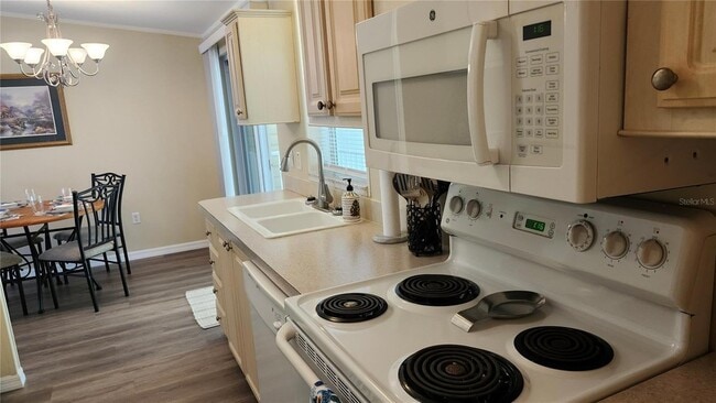 Building Photo - 3308 Anastasia Pl