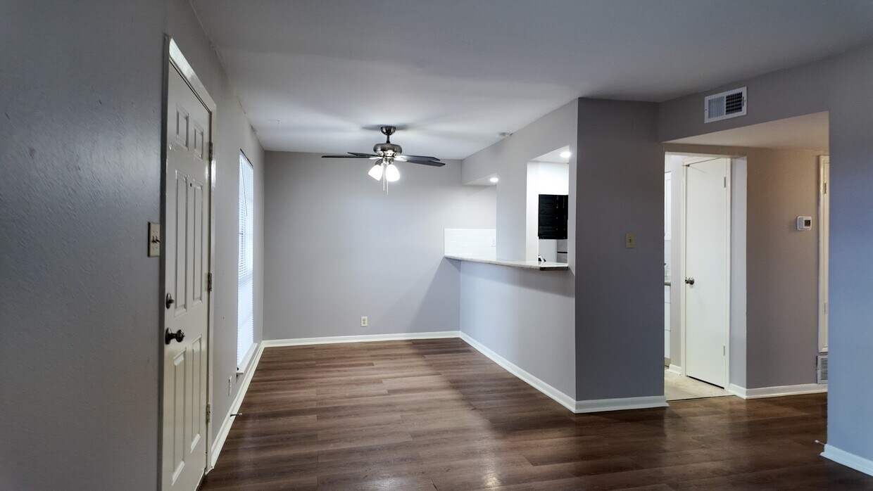 Foto principal - 2102 5th Ave N