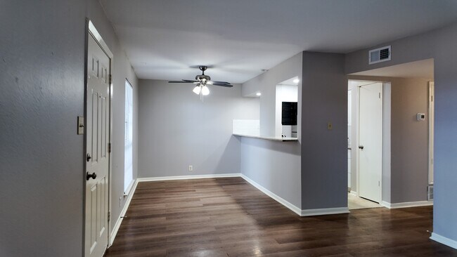 Foto del edificio - 2102 5th Ave N