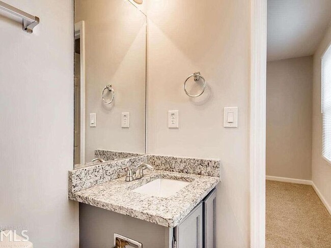 Photo - 199 Holcomb Ferry Rd Townhome