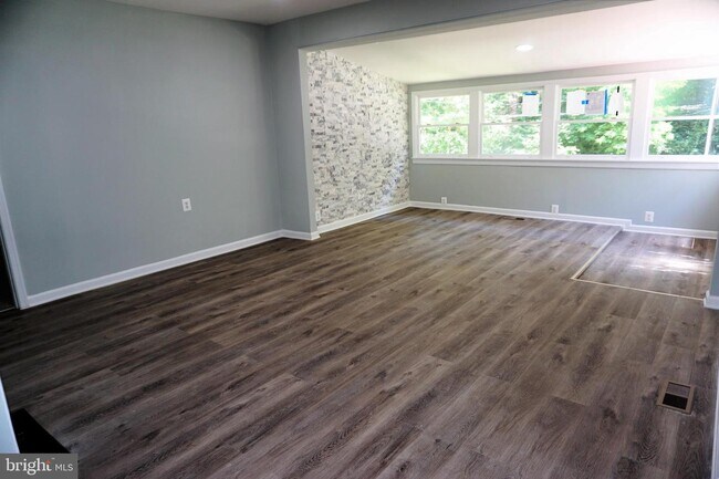 Foto del edificio - 932 Diggs Rd
