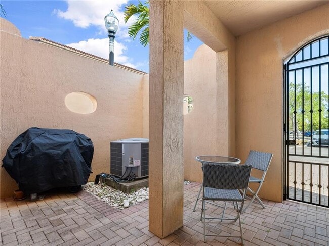 Building Photo - 14741 SW 11th St