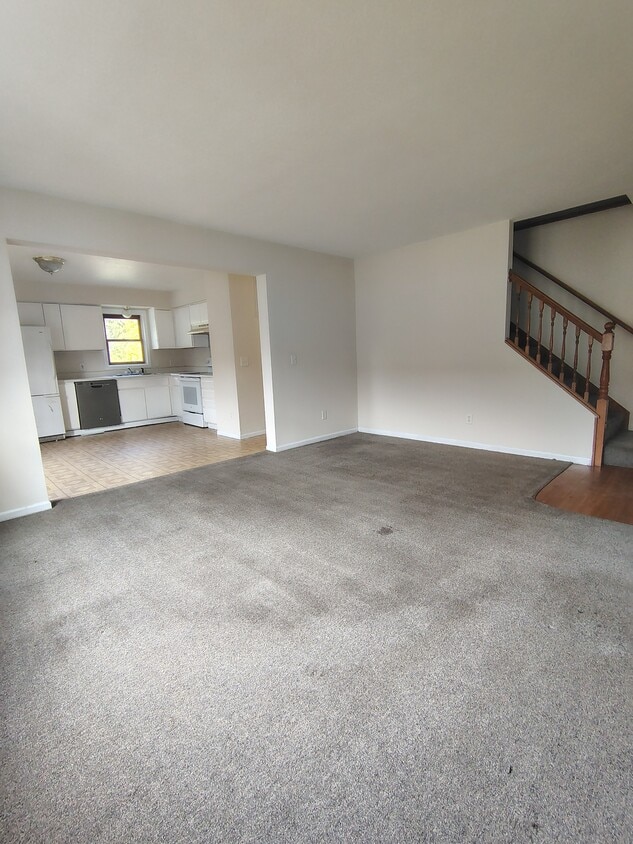 Primary Photo - 2180 Reed Ave