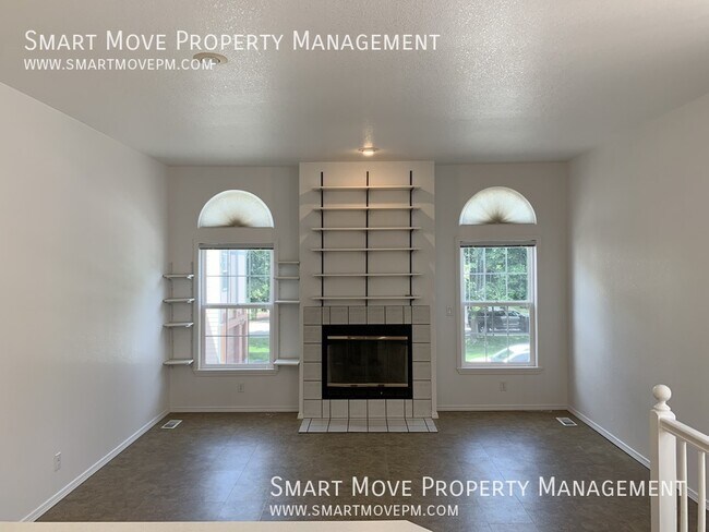 Building Photo - 222 Straughan-