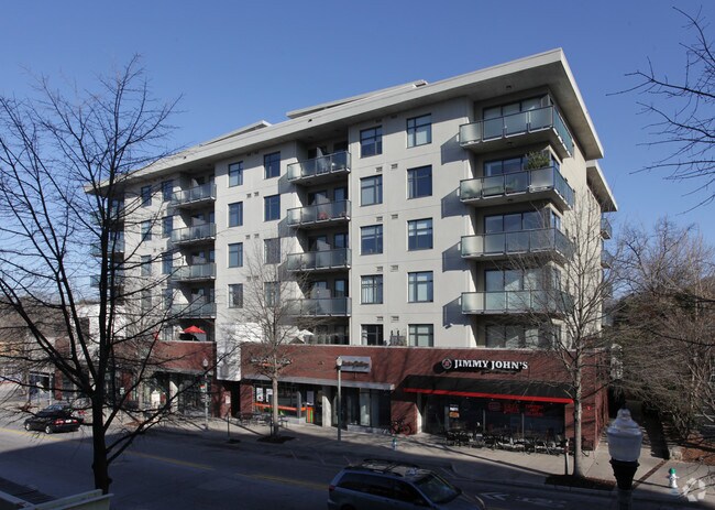 Primary Photo - 335 W Ponce de Leon Ave