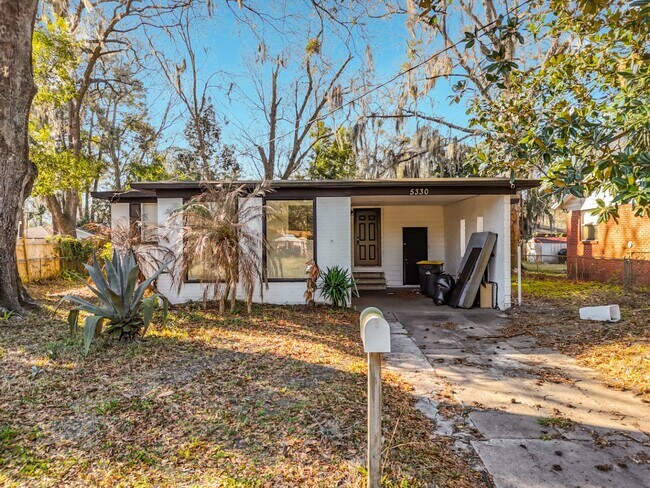 Foto del edificio - 5330 Quan Dr