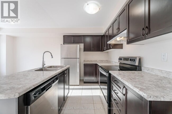 Building Photo - 740-740 Linden Dr