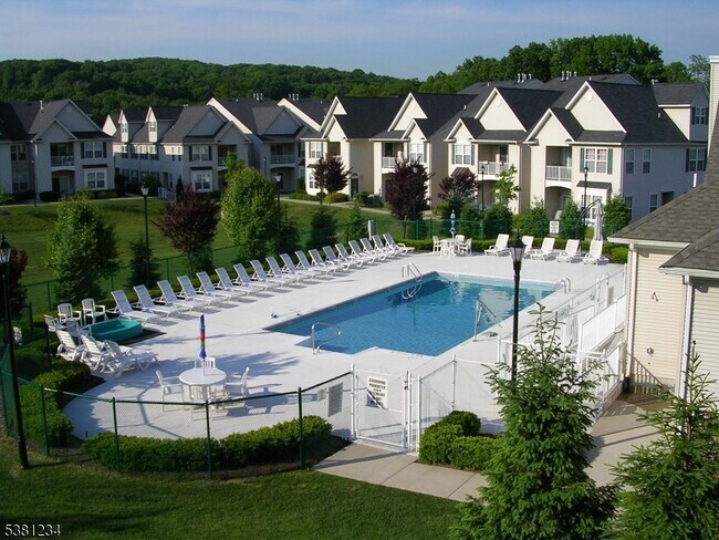 Building Photo - 159 Barrister Dr