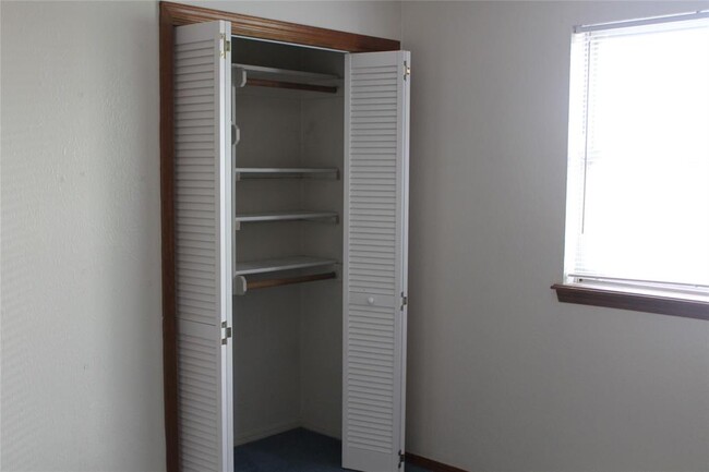 Building Photo - 2112 Bois De Arc Cir