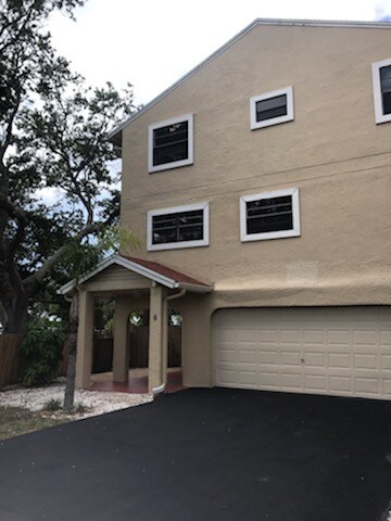 Foto del edificio - 812 E Gulf Blvd