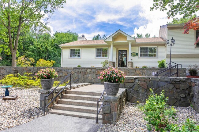 Foto del edificio - Foxrun Apartments