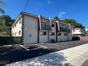 Building Photo - 1484 NW 15th Ave