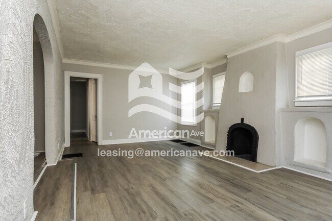 Foto del edificio - 3316 E 59th St