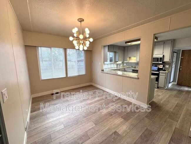 Foto del edificio - 2607 Glenwood Ln
