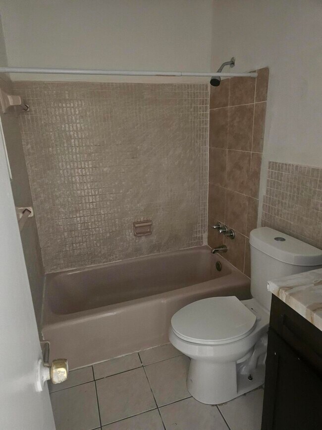 Foto del edificio - 4140 NW 30th Terrace