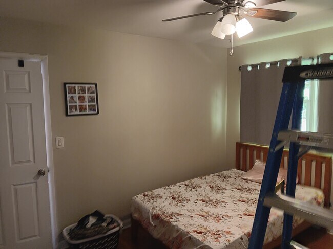 3rd Bedroom - 518 Tanager Rd