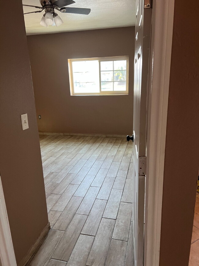 Photo - LARGE Lot - Nearly half acre.  Perfect for animals or gardening.  Updated interior, New Gas Range... Apartment