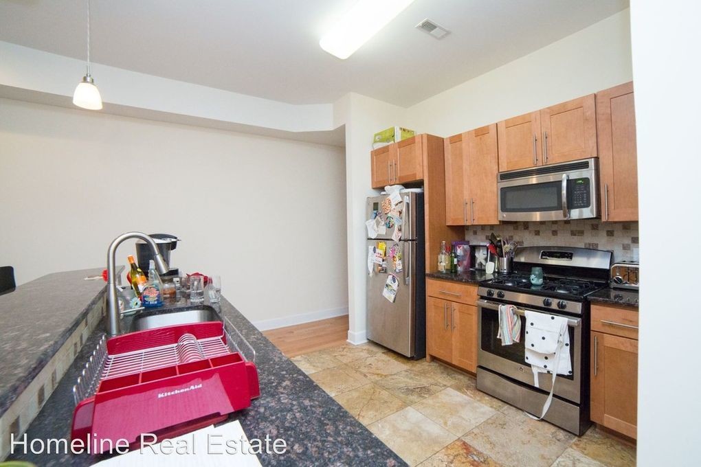 Primary Photo - 2835 W Girard Ave