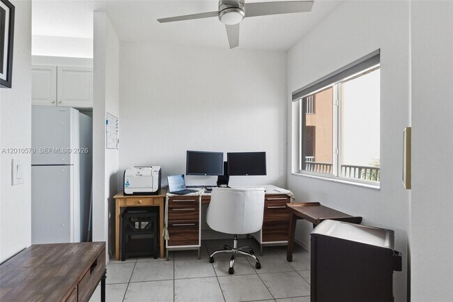 Foto del edificio - 7765 Yardley Dr
