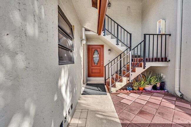 Foto del edificio - 1779 NE 40th Pl