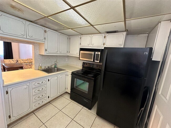 Foto del edificio - 2825 NE 201st Terrace
