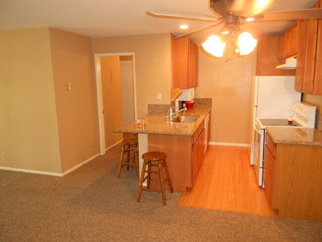 Foto del edificio - 8163 Redlands St