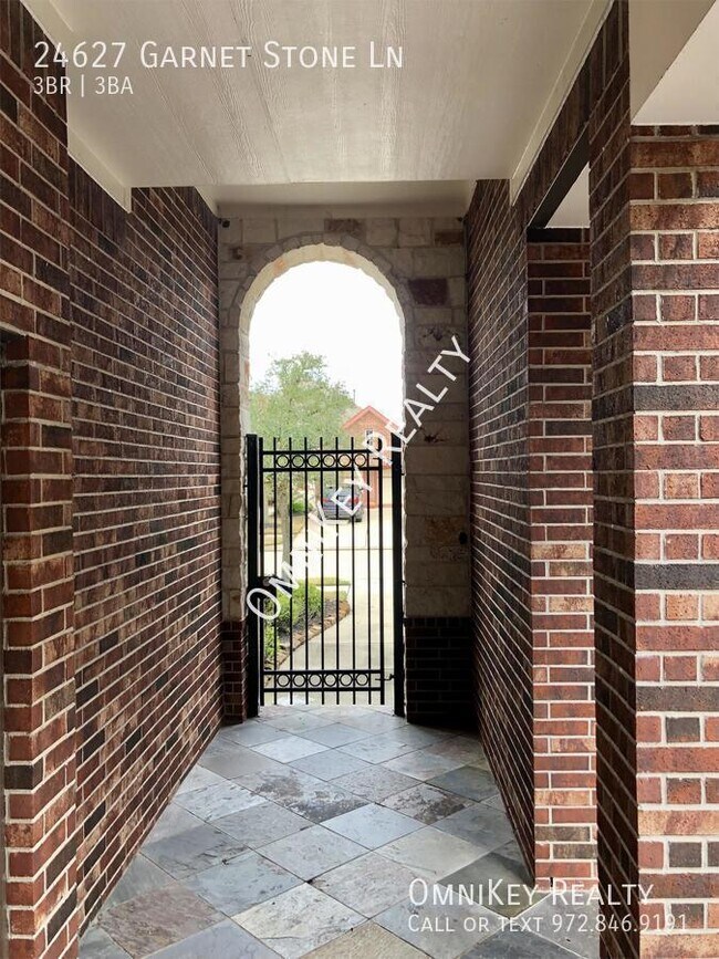 Foto del edificio - 24627 Garnet Stone Ln