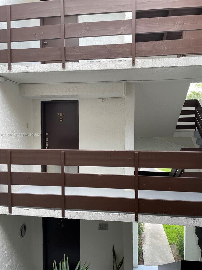 Foto del edificio - 9140 SW 123rd Ct