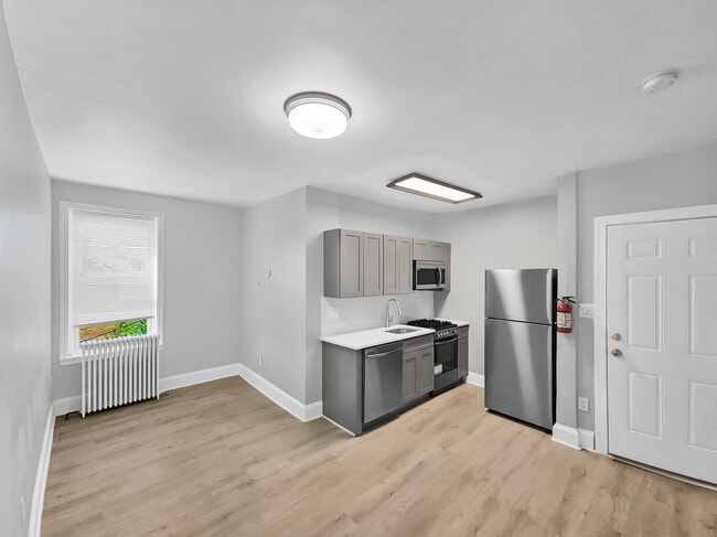 Building Photo - 1101 N 41st St