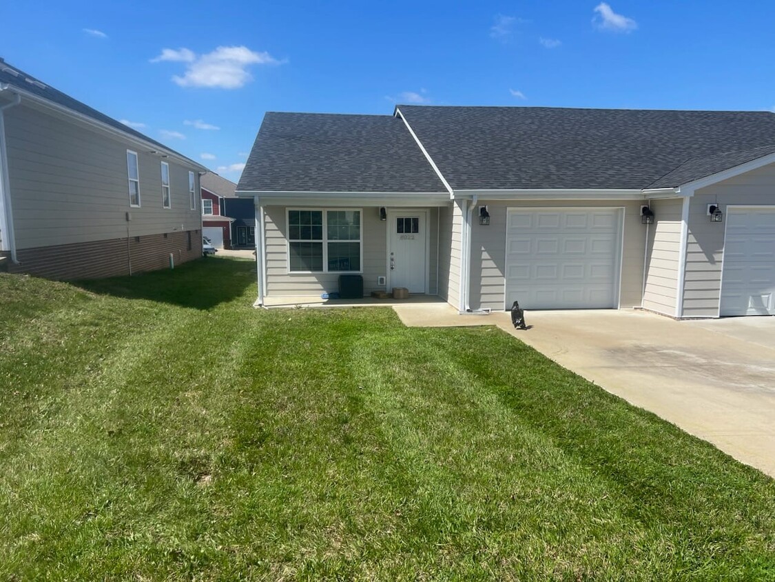 Primary Photo - 8022 Wilburn Way