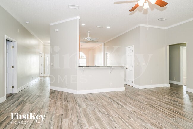 Building Photo - 2352 Chartley Ln S